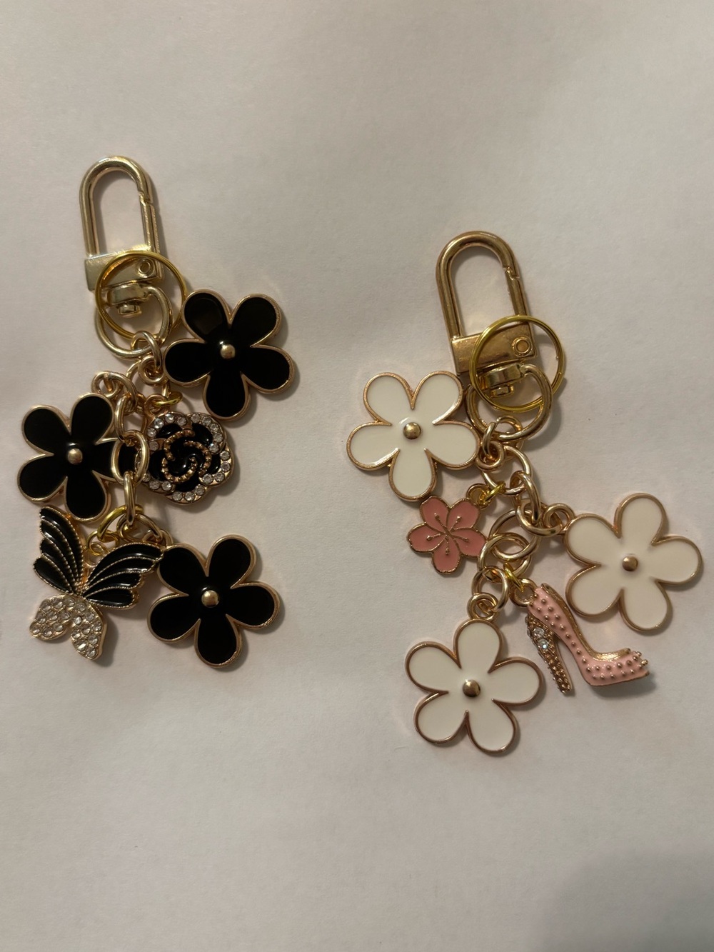 Flower bag charms set of 2 - NWOT